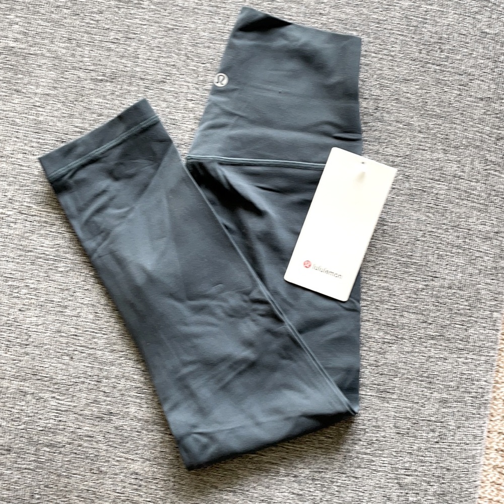 LULULEMON ALIGN CROP 21” HIGHRISE WORKOUT PANTS